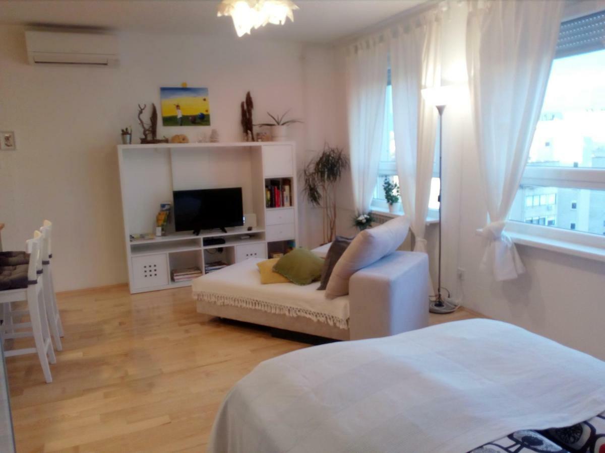 See U In Zagreb Apartment Eksteriør billede